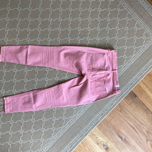 7 For All Mankind.  Stretch Pink Skinny Jean. - Picture 2 of 3